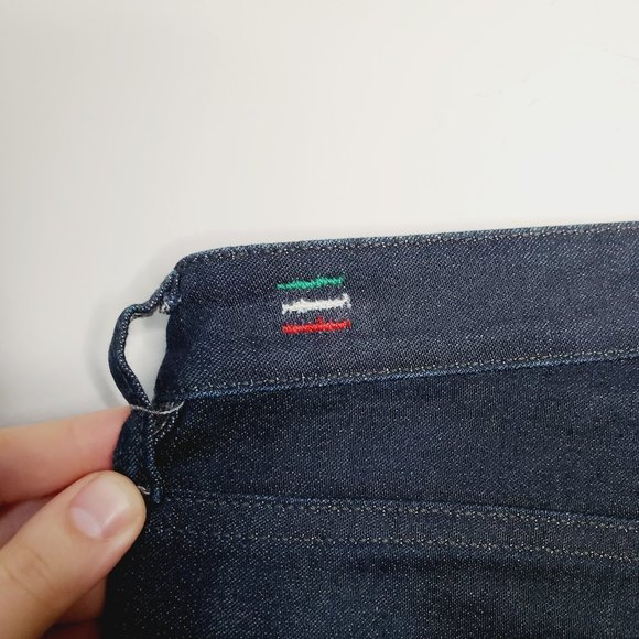 NWT DIESEL Doris Bootcut Dark Wash Jeans (small slim fit) - Picture 9 of 14